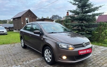 Volkswagen Polo VI (EU Market), 2014 год, 800 000 рублей, 2 фотография