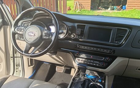 KIA Carnival III, 2019 год, 3 500 000 рублей, 9 фотография