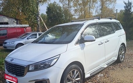 KIA Carnival III, 2019 год, 3 500 000 рублей, 2 фотография