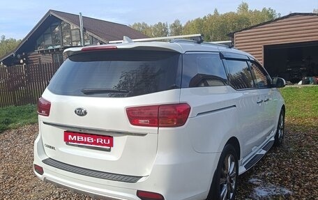 KIA Carnival III, 2019 год, 3 500 000 рублей, 6 фотография