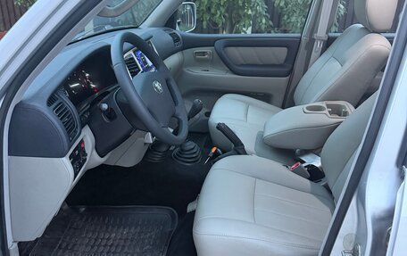 Toyota Land Cruiser 100 рестайлинг 2, 2007 год, 4 100 000 рублей, 14 фотография
