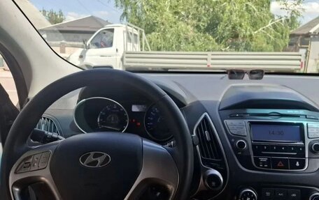 Hyundai ix35 I рестайлинг, 2010 год, 1 095 000 рублей, 9 фотография