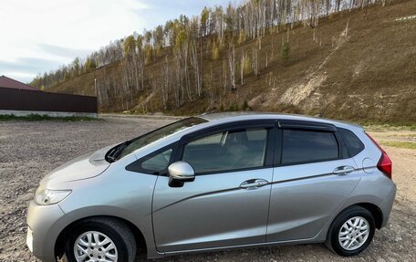 Honda Fit III, 2014 год, 940 000 рублей, 6 фотография