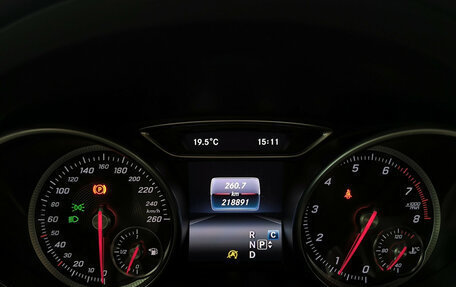 Mercedes-Benz GLA, 2017 год, 1 850 000 рублей, 13 фотография
