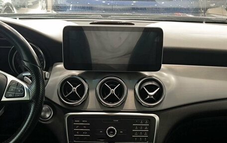 Mercedes-Benz GLA, 2017 год, 1 850 000 рублей, 15 фотография