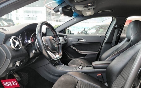 Mercedes-Benz GLA, 2017 год, 1 850 000 рублей, 16 фотография