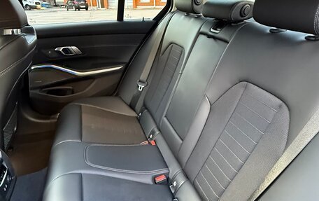 BMW 3 серия, 2019 год, 4 300 000 рублей, 15 фотография