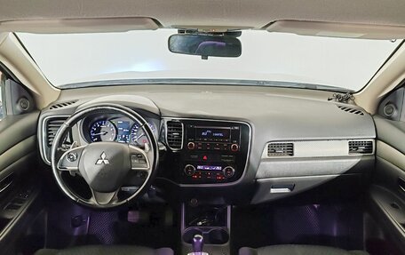 Mitsubishi Outlander III рестайлинг 3, 2012 год, 1 160 000 рублей, 10 фотография
