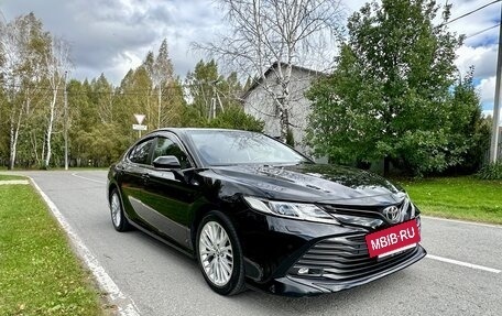 Toyota Camry, 2020 год, 2 800 000 рублей, 9 фотография