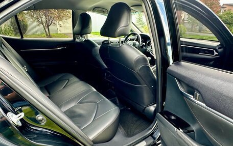 Toyota Camry, 2020 год, 2 800 000 рублей, 14 фотография