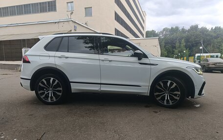 Volkswagen Tiguan II, 2021 год, 2 900 000 рублей, 3 фотография