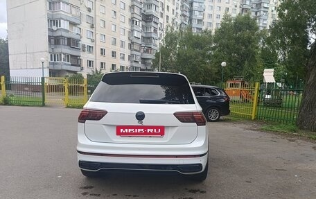 Volkswagen Tiguan II, 2021 год, 2 900 000 рублей, 4 фотография