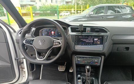 Volkswagen Tiguan II, 2021 год, 2 900 000 рублей, 10 фотография