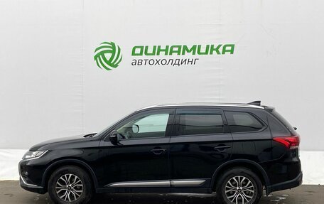 Mitsubishi Outlander III рестайлинг 3, 2019 год, 2 100 000 рублей, 8 фотография