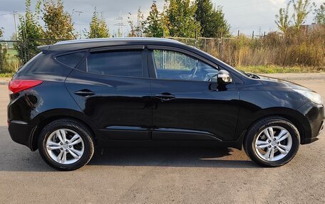 Hyundai ix35 I рестайлинг, 2013 год, 1 100 000 рублей, 23 фотография