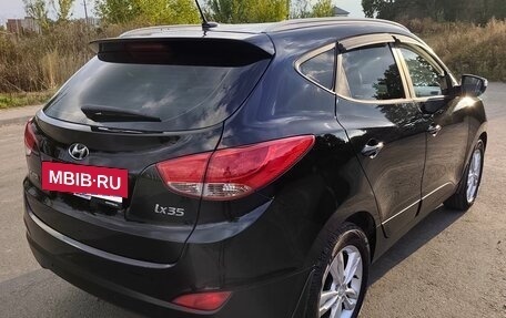 Hyundai ix35 I рестайлинг, 2013 год, 1 100 000 рублей, 29 фотография