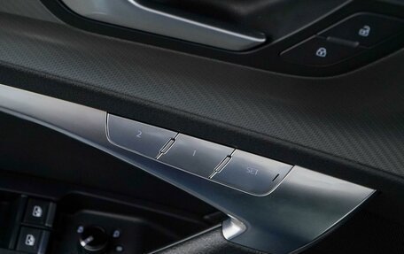 Audi A6, 2019 год, 4 444 444 рублей, 22 фотография