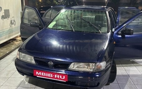 Nissan Almera, 1997 год, 140 000 рублей, 2 фотография