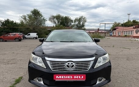 Toyota Camry, 2011 год, 1 620 000 рублей, 2 фотография