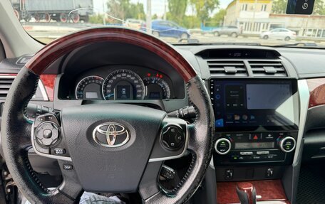 Toyota Camry, 2011 год, 1 620 000 рублей, 10 фотография