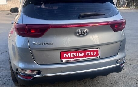 KIA Sportage IV рестайлинг, 2018 год, 2 800 000 рублей, 6 фотография
