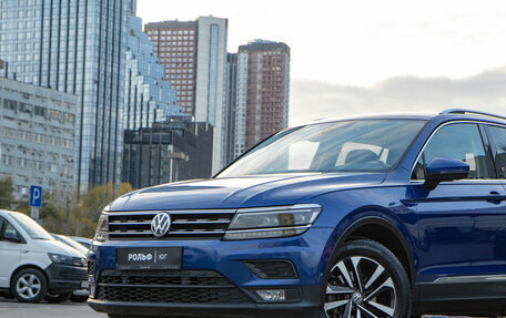 Volkswagen Tiguan II, 2019 год, 2 488 000 рублей, 17 фотография
