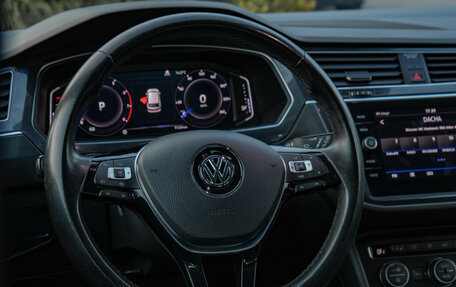 Volkswagen Tiguan II, 2019 год, 2 488 000 рублей, 11 фотография
