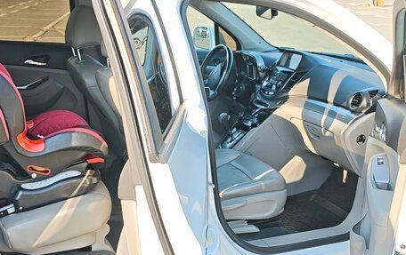 Chevrolet Orlando I, 2013 год, 1 295 000 рублей, 9 фотография