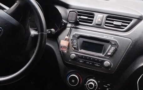 KIA Rio III рестайлинг, 2013 год, 785 000 рублей, 9 фотография