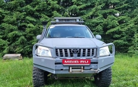 Toyota Land Cruiser Prado 120 рестайлинг, 2007 год, 2 000 000 рублей, 2 фотография