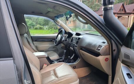 Toyota Land Cruiser Prado 120 рестайлинг, 2007 год, 2 000 000 рублей, 14 фотография