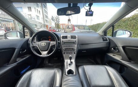 Toyota Avensis III рестайлинг, 2010 год, 1 100 000 рублей, 7 фотография