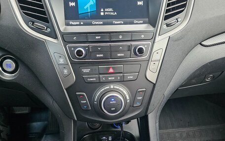 Hyundai Santa Fe III рестайлинг, 2017 год, 2 400 000 рублей, 11 фотография
