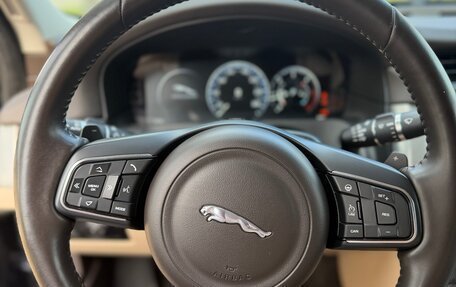 Jaguar XF II, 2017 год, 2 250 000 рублей, 16 фотография
