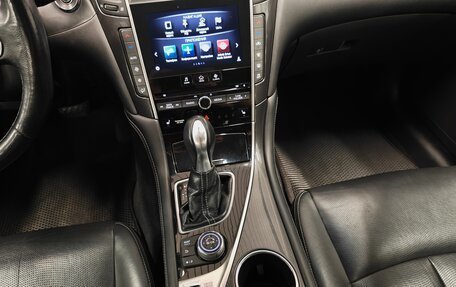 Infiniti Q50 I рестайлинг, 2015 год, 1 603 000 рублей, 14 фотография