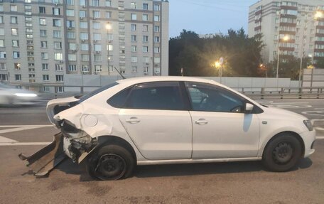 Volkswagen Polo VI (EU Market), 2013 год, 350 000 рублей, 2 фотография