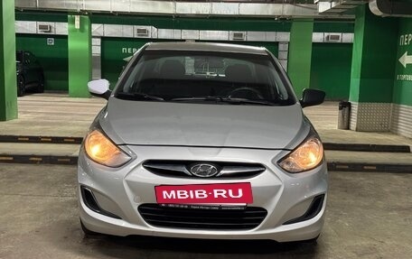 Hyundai Solaris II рестайлинг, 2014 год, 675 000 рублей, 2 фотография