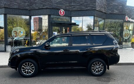 Toyota Land Cruiser Prado 150 рестайлинг 2, 2016 год, 3 990 000 рублей, 12 фотография