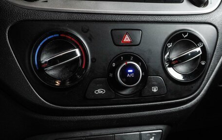 Hyundai Solaris II рестайлинг, 2022 год, 1 599 000 рублей, 18 фотография