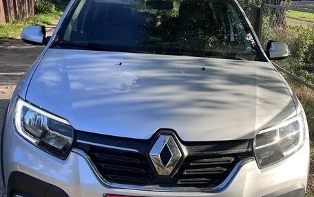Renault Sandero II рестайлинг, 2019 год, 1 350 000 рублей, 2 фотография