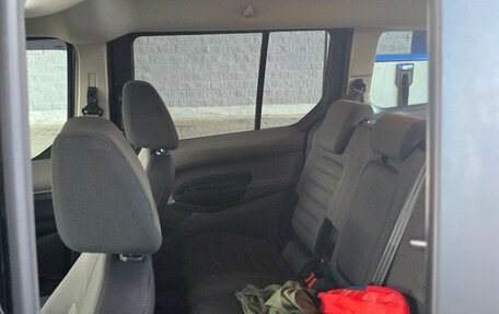 Ford Tourneo Connect II рестайлинг, 2022 год, 2 080 000 рублей, 5 фотография