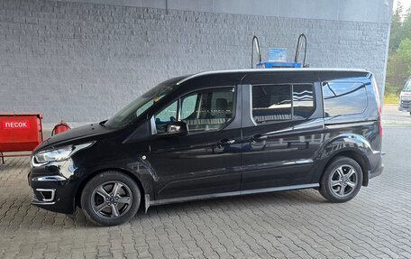 Ford Tourneo Connect II рестайлинг, 2022 год, 2 080 000 рублей, 2 фотография