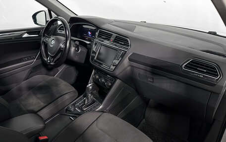 Volkswagen Tiguan II, 2017 год, 1 578 000 рублей, 14 фотография