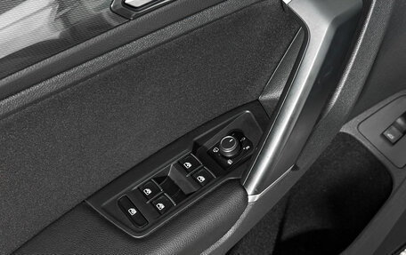 Volkswagen Tiguan II, 2017 год, 1 578 000 рублей, 10 фотография