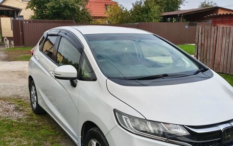 Honda Fit III, 2018 год, 1 230 000 рублей, 3 фотография