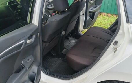 Honda Fit III, 2018 год, 1 230 000 рублей, 7 фотография