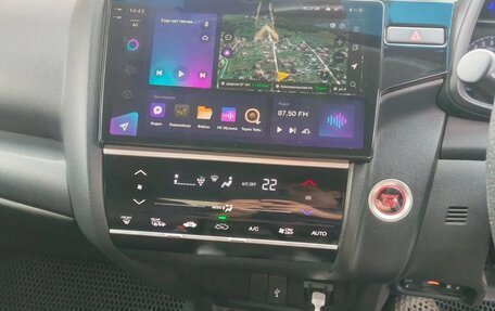 Honda Fit III, 2018 год, 1 230 000 рублей, 5 фотография