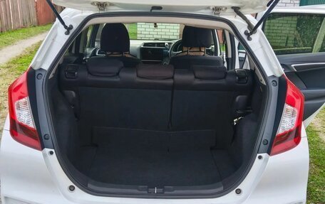 Honda Fit III, 2018 год, 1 230 000 рублей, 10 фотография