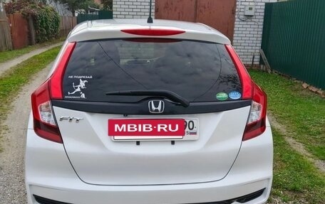 Honda Fit III, 2018 год, 1 230 000 рублей, 14 фотография