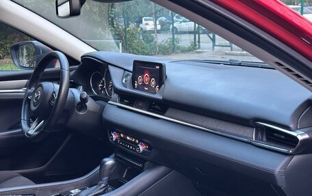 Mazda 6, 2019 год, 2 140 000 рублей, 32 фотография